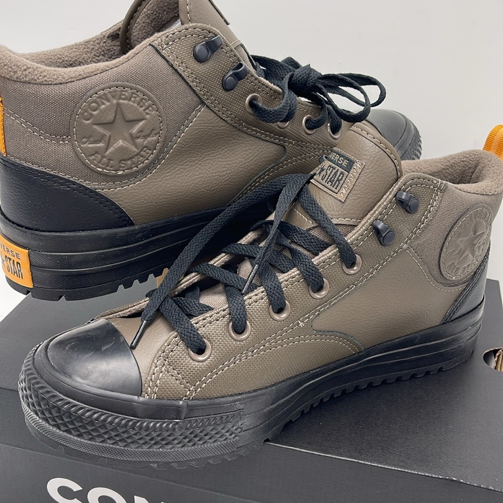 Converse Men’s High-Top Boots in Olive Green and Black with Orange Pull-Tab - Picture 10 of 16